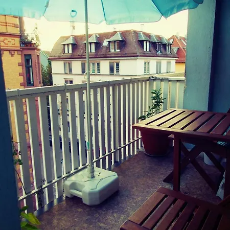 Lovely Two-room-flat In City Center Estugarda